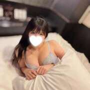 りら★潮吹き確定激カワ現役JD ベッドでくっついて眠る妄想、してもいい？💭💗 S級素人清楚系デリヘル chloe