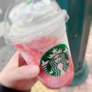 れいな 本日出勤🎶 パンスト熟女はいやらしい