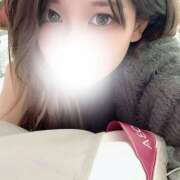 もえか 出勤してるお‪🫶🏻︎♡ ̖́- エマニエル秋葉原