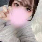 はな 🎀今日はポニーテール🎀出勤しました🤍 見学娘