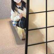 南野 すずめ 🕊️ねむたいぃぁ🕊️ 夜這い＆イメクラ妄想する女学生たち谷九校