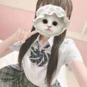 りち 泣いても笑っても今日が最後！お誘い待ってるにゃ🐱✨ LOVE CLOVER（らぶくろーばー）