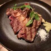 愛沢るか 🌙飯テロ🌙 ウルトラハピネス