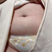 みどり 明日出勤(*  ˊ꒳ˋ*)10:00-19:00 ぷるるん小町梅田店