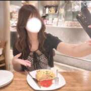 ヒメ日記 2026/08/13 20:53 投稿 りりあ コーチと私と、ビート板･･･