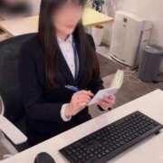 月城みれい GWの出社予定🌟 e女商事 池袋店