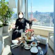 ひばり 満喫〜💋 若葉