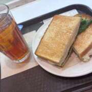 かおり 昼食 奥様の実話 谷九店