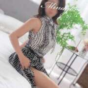 みなよ グリーン車 木更津人妻花壇