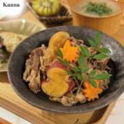 環　かんな 肉じゃがの概念を少しだけ覆してみました🍠🤍 シャトールーブル