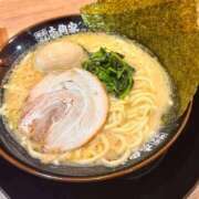 もも 好きな食べ物♡ コーチと私と、ビート板･･･