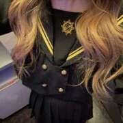 るあ 明日も出勤するよ～🌙 制服これくしょん