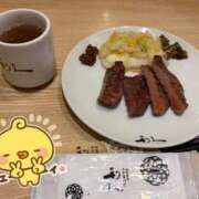 むむ むむの休日🐈‍⬛ ͗ ͗〰︎︎‪‪❤︎‬ すぐ舐めたくて学園立川校〜舐めたくてグループ〜