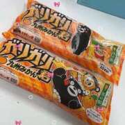 白雪ゆう ゆうと3Pしよ♡ 池袋手コキパラダイス　見習い天使とイタズラ小悪魔