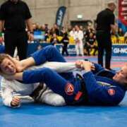 来栖いおり 格闘コースが人気🎶 ドクトル・ストレッチ