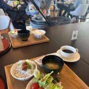 ゆい お休み満喫🐟 学校帰りの妹に手コキしてもらった件 梅田