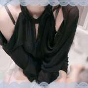 らび ⋆✦ The White