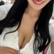 もも 明日出勤します KOBE GOLD