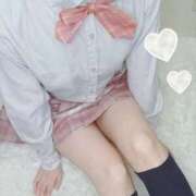 黒瀬 あみ 本日も満枠完売ありがとう🫶 しゃせきょっ!XX教育される制服女子たち