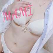 まみ ︎🤍おはよん︎🤍 桃李（とうり）