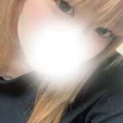 えま 待機してます🥲 美少女宅急便