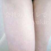 ゆきえ 会社のトイレで盗み撮り Salon du M-えっちなお姉さんのM性感デリバリー-五反田店