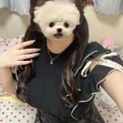 にこり 明日出勤します🎀🌟 白い巨乳