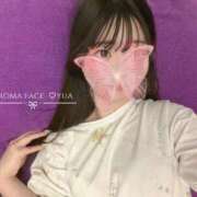 ゆあ　現役女子大生♡ ベッドとお友達💭🤍 AROMA FACE NAKASU