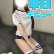 しおり 眠れないほど🫣💖 The White