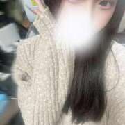 ゆい 出勤したよー🤍 E+アイドルスクール船橋店