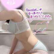 ヒメ日記 2026/06/18 17:44 投稿 めろん The White（ザ ホワイト）