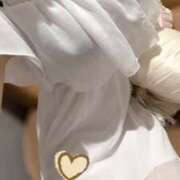 めろん 一番落ち着くのは…♡ The White