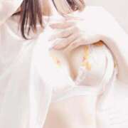 ヒメ日記 2026/04/26 19:18 投稿 一宮まひる 全裸美女からのカゲキな誘惑