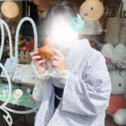 もも フェザータッチが...🪽 池袋人妻城
