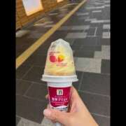 あやは 出勤します バイオレンス