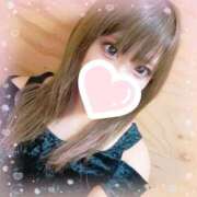 せら 🍒出勤しました〜いつもとメイク、違うのよ😊 つまみぐいイケちゃいますよ！