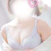 ヒメ日記 2026/05/16 21:58 投稿 青山はな 全裸美女からのカゲキな誘惑