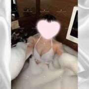 ぐみてゃ 🦢読みにくい‼️🪽‪ The White