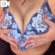 RIKO 明日💟 Big Tits(ビッグティッツ)
