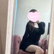 めい 12時から🎀 HAND BITCH(ハンドビッチ)