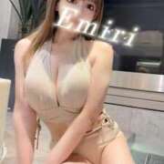 ヒメ日記 2026/06/06 20:55 投稿 えみり　その谷間。まさに絶景。 CELEB FACE NAKASU
