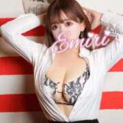 ヒメ日記 2026/07/09 12:19 投稿 えみり　その谷間。まさに絶景。 CELEB FACE NAKASU