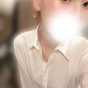 ヒビキ 真っ白🫧 OLの品格 クラブアッシュ