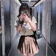 長谷部 みき 登校しました❣️ 妄想する女学生たち 梅田校