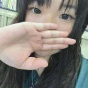 いくみ 今日は19時からだにょ😘 白いぽっちゃりさん