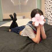 みおな【店推し認定生徒】 巡りたい🐷 レンタル美少女～堕とされた優等生～五反田店