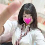 ゆら 出勤してます♡ E+アイドルスクール新宿・歌舞伎町店