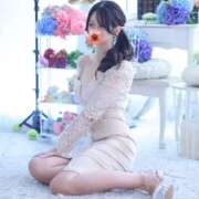 ことな 本日出勤！後半の予定も決まりました🌷* ゚ バイオレンス