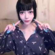 ヒメ日記 2026/08/13 00:48 投稿 川口すず 全裸美女からのカゲキな誘惑
