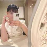 ヒメ日記 2026/08/29 00:33 投稿 ♪もも 水色りぼん